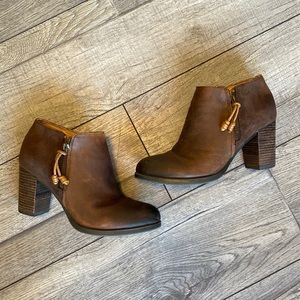 Sperry Leather Bootie Sz. 7